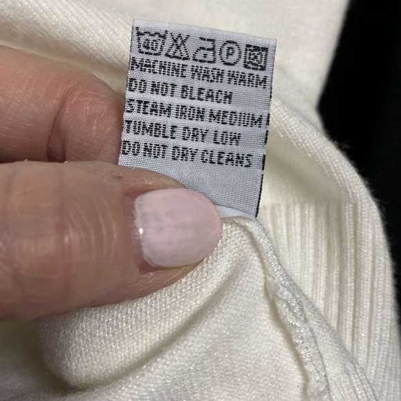 Cielo White Knit Top - Picture 7 of 9